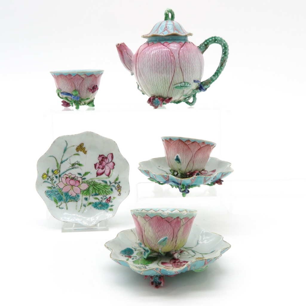 Diverse Lot of China Porcelain Yongzheng Tea Set